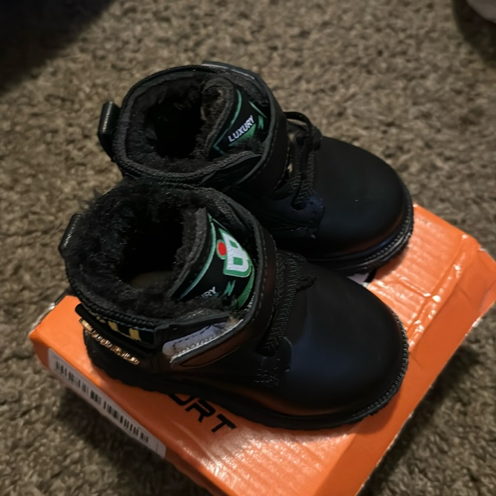 Infant boots